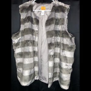 Plus size fur vest